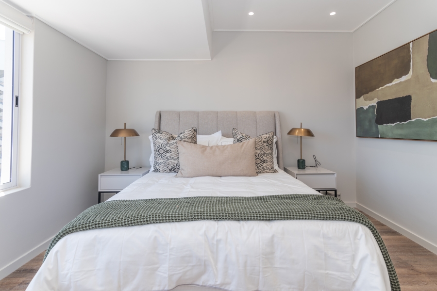 To Let 3 Bedroom Property for Rent in Sea Point Western Cape